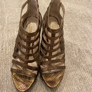 Franco Sarto Bronze snake heel 7m